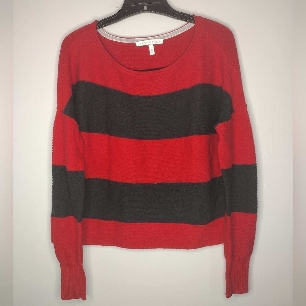 VICTORIA'S Secret Freddy Krueger Sweater Size XS Color Red and Black
